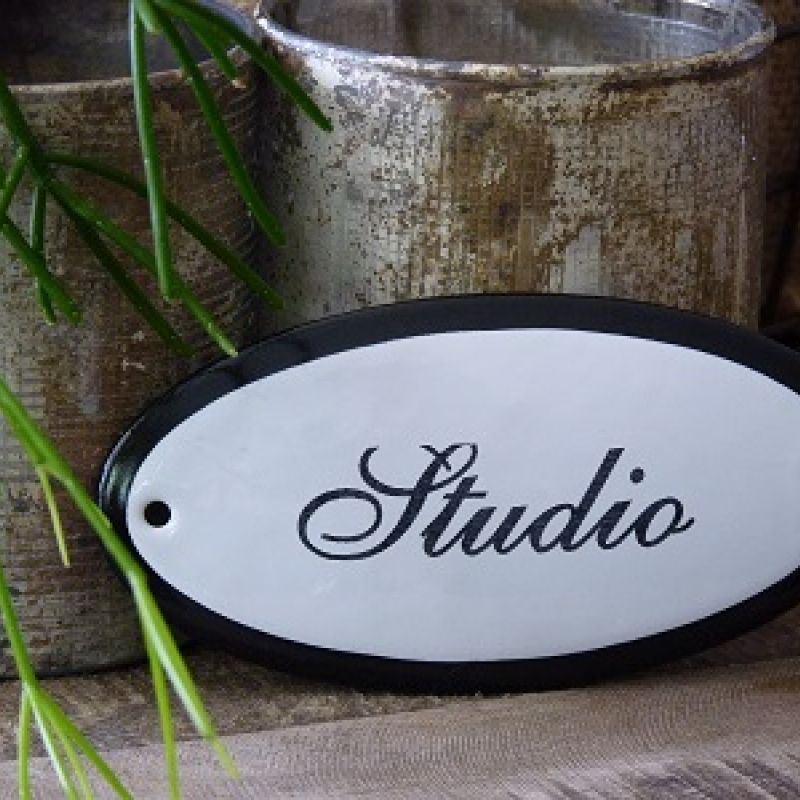 Emaille deurbordje ovaal 'Studio'