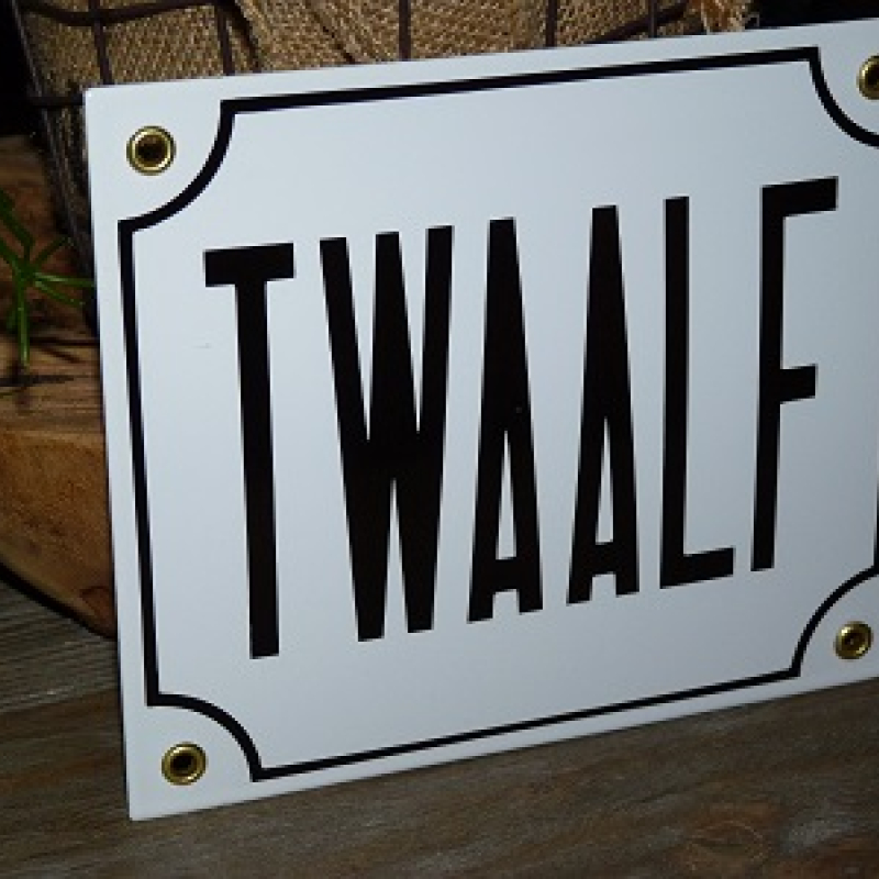 Huisnummerbord 18x15 nummers in letters 'TWAALF'
