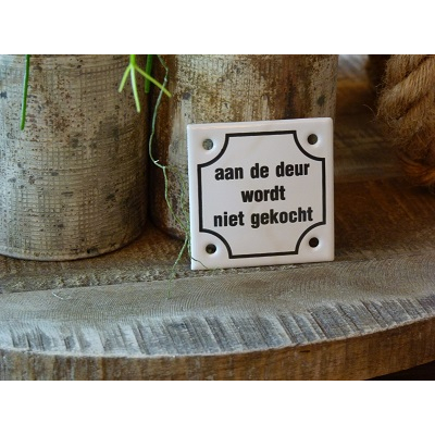 Emaille deurbordje 'aan de deur wordt niet gekocht' Emaille deurbordje 'aan de deur wordt niet gekocht'