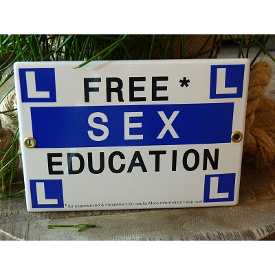 Emaille bord 'Free sex education' Emaille bord 'Free sex education'